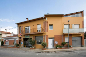  Amolls Restaurant i Habitacions  Олот